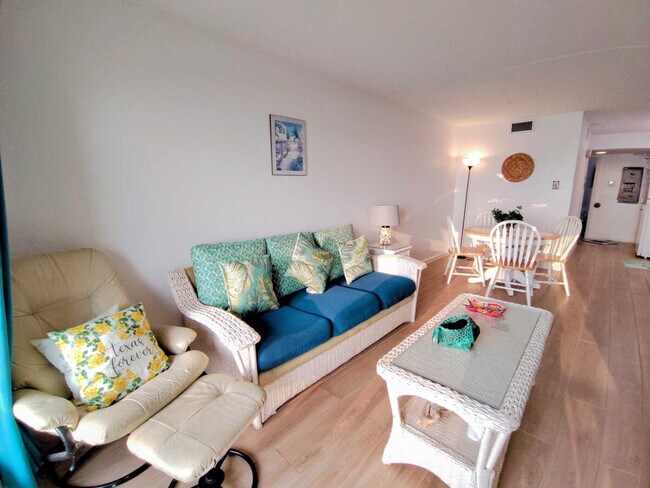 Building Photo - 5516 Gulf Blvd