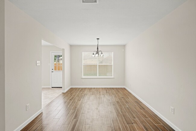 Building Photo - 1426 Cartwright Rd