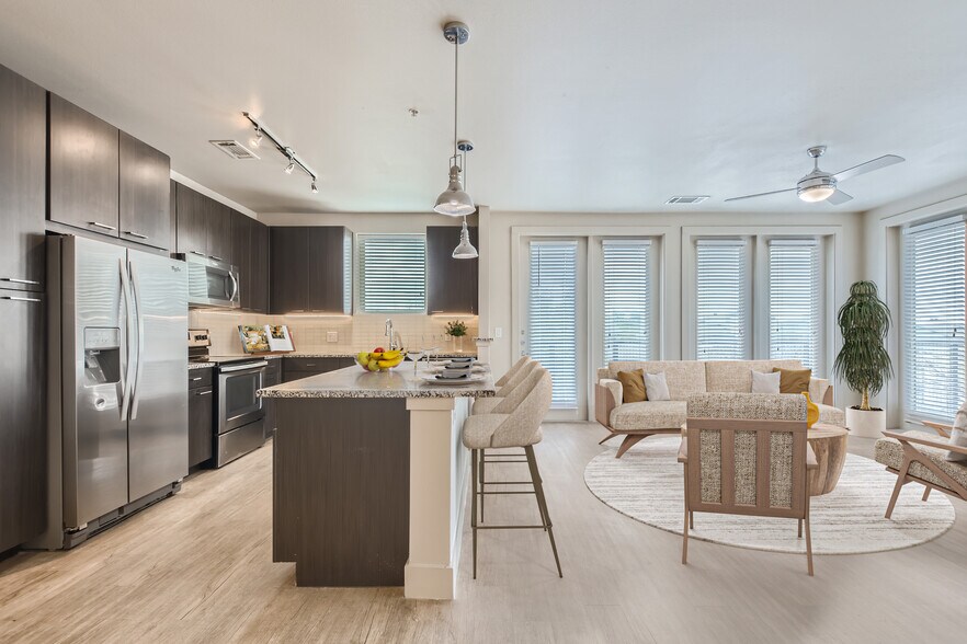 The Lucas Apartments 2924 Lucas Dr Dallas TX 75219 Apartment Finder