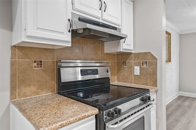 Building Photo - 14535 Misty Meadow Ln