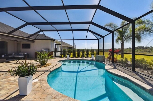 Building Photo - 5226 Lake Venice Dr