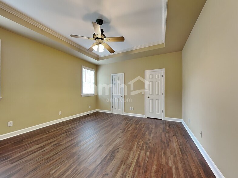 Building Photo - 1100 Secotan Pl