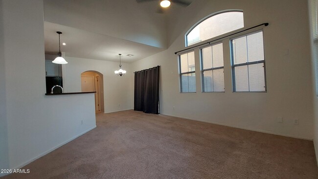 Building Photo - 4931 W Escuda Dr