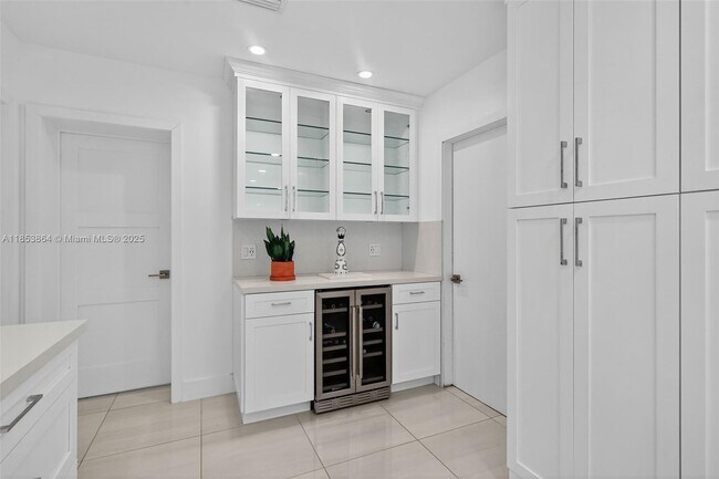 Building Photo - 7200 SW 137th St