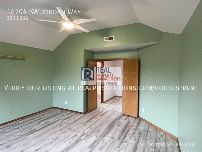 Building Photo - 16704 SW Jordan Way
