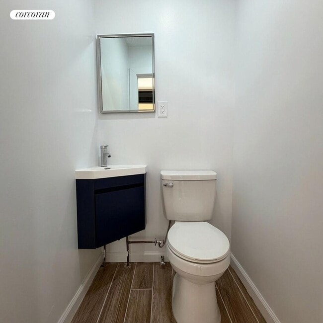 Building Photo - 564 Vanderbilt Ave