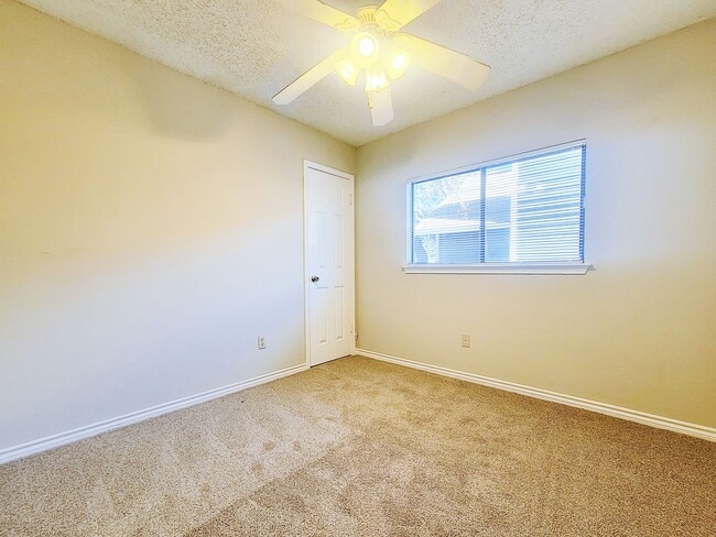 Building Photo - 8708 Coastal Dr