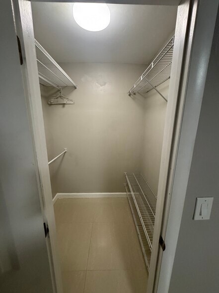 Master closet - 4308 Harrison St