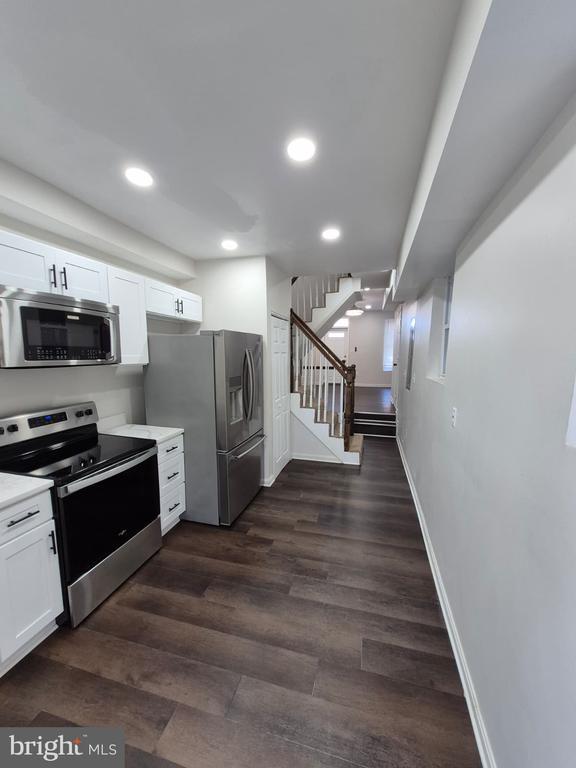 Building Photo - 2015 E Fairmount Ave