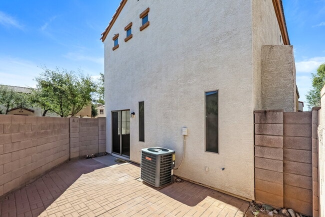 Building Photo - 22052 N 30th Dr