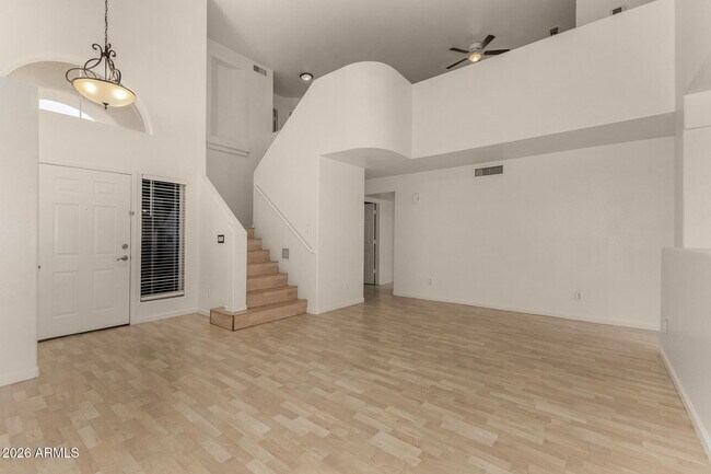 Building Photo - 1343 E Angela Dr