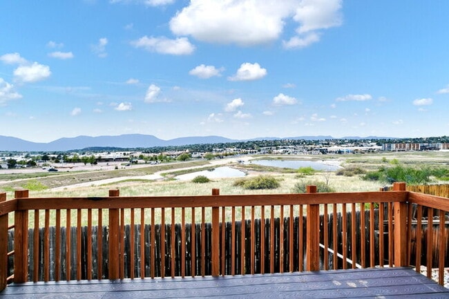 Building Photo - Updated 3-Bedroom Home with Unobstructed Pikes Peak Views Near Peterson SFB