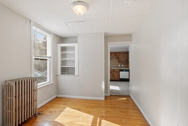 Building Photo - 93 Upham St