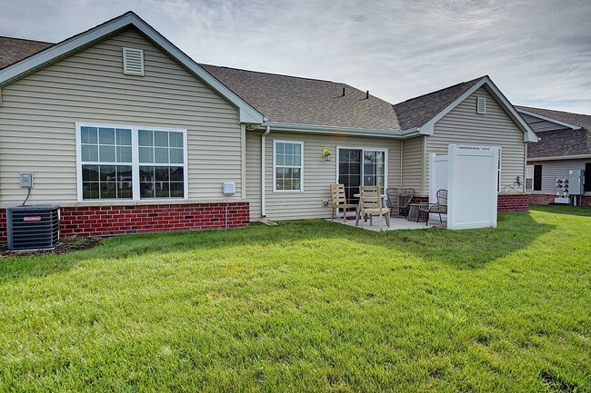 Building Photo - 4105 Pond Willow Rd