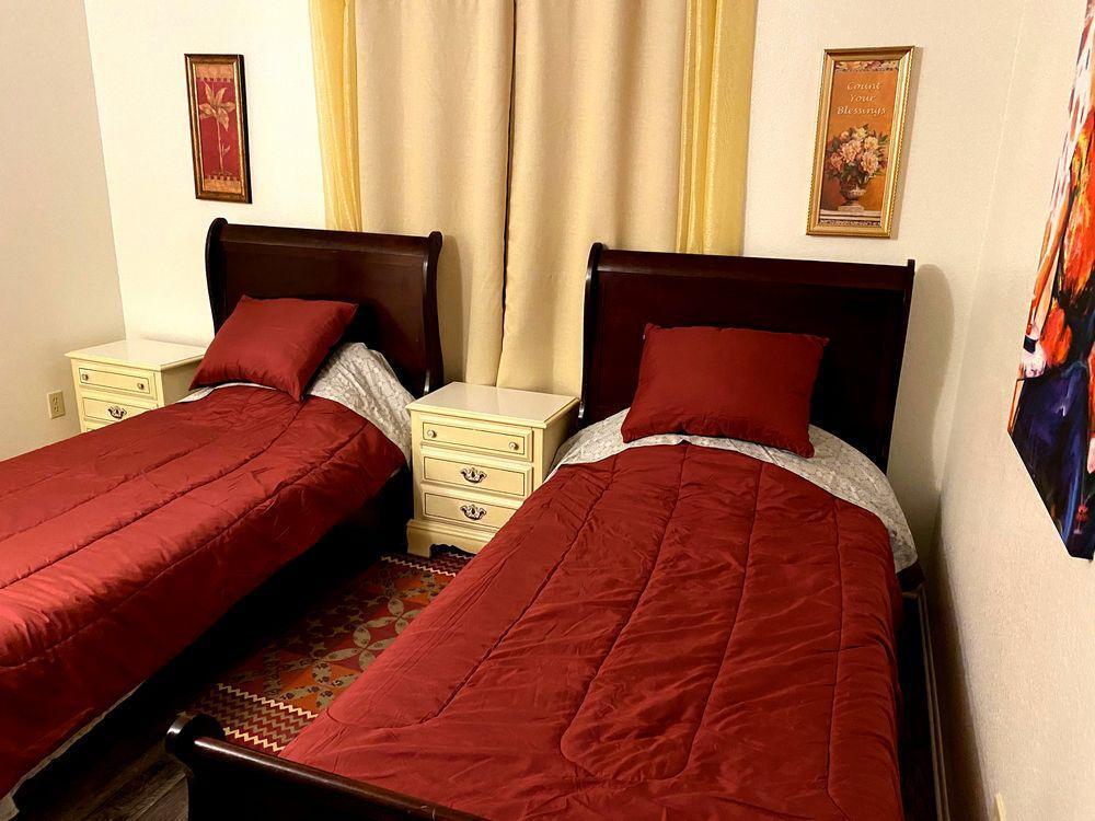 Building Photo - 73829 S Slope Dr