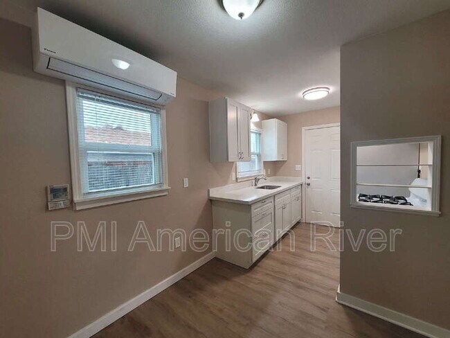 Building Photo - 3932 Jasmine St