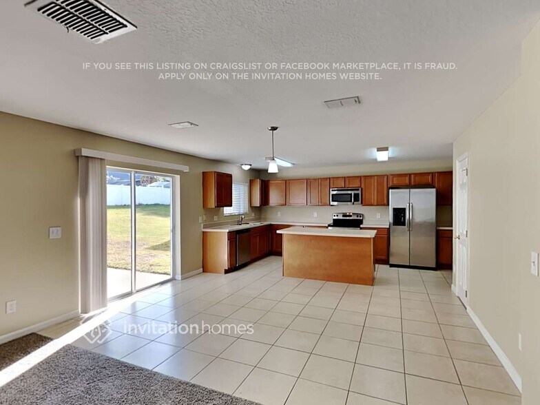 Building Photo - 15262 Galbi Dr