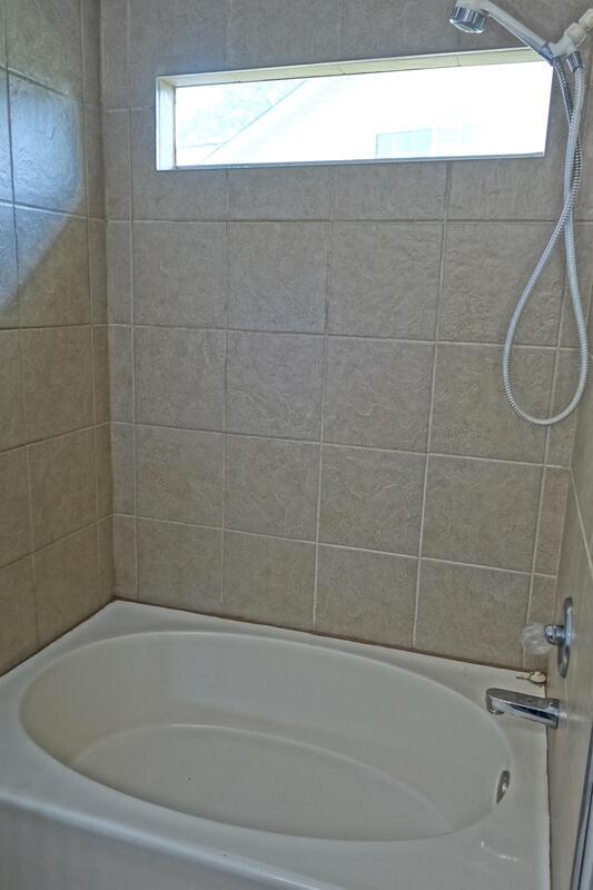 Building Photo - 13916 Sandhurst Dr SW