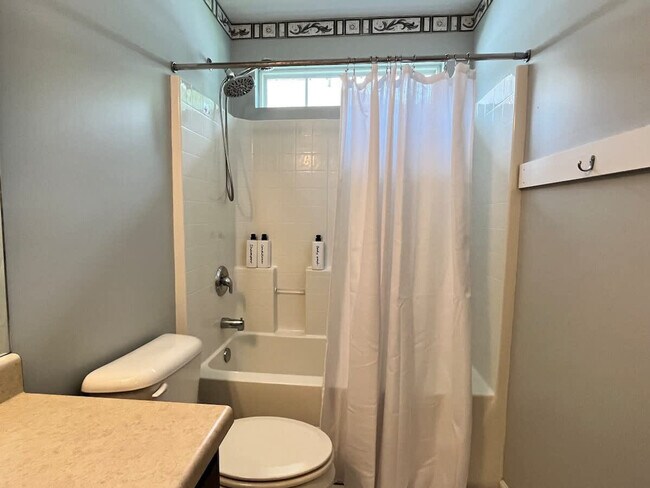 Building Photo - 182 Aquinnah Dr