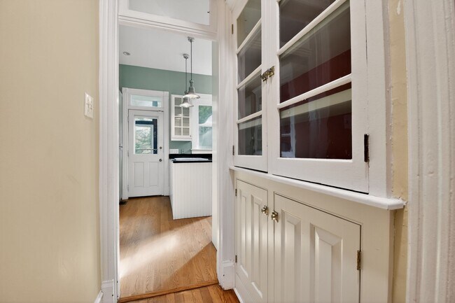 Building Photo - 1319 Massachusetts Ave SE