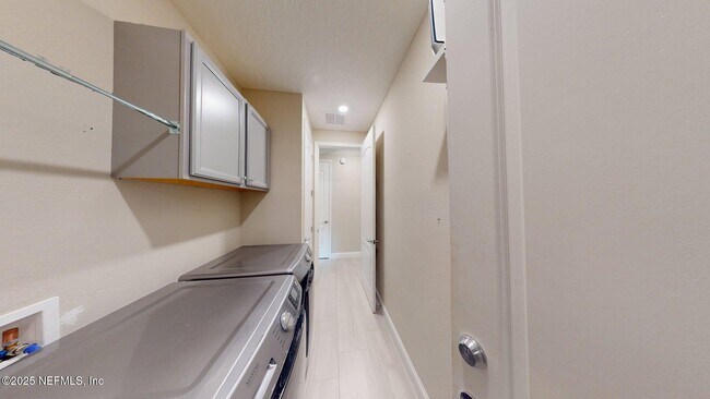 Building Photo - 614 Tintamarre Dr
