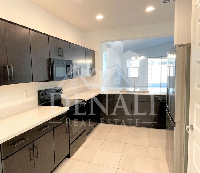 Building Photo - 7954 W Medlock Dr