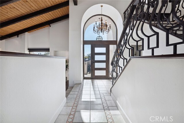 Building Photo - 4372 Park Vicente
