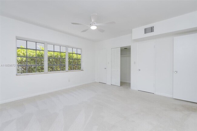 Building Photo - 60 Park Dr