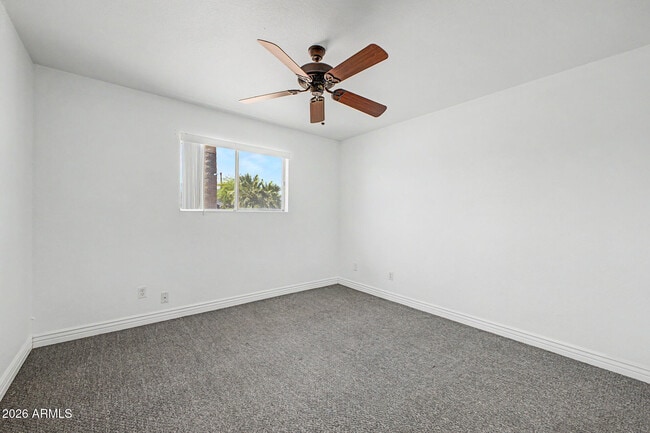 Building Photo - 106 E Geneva Dr