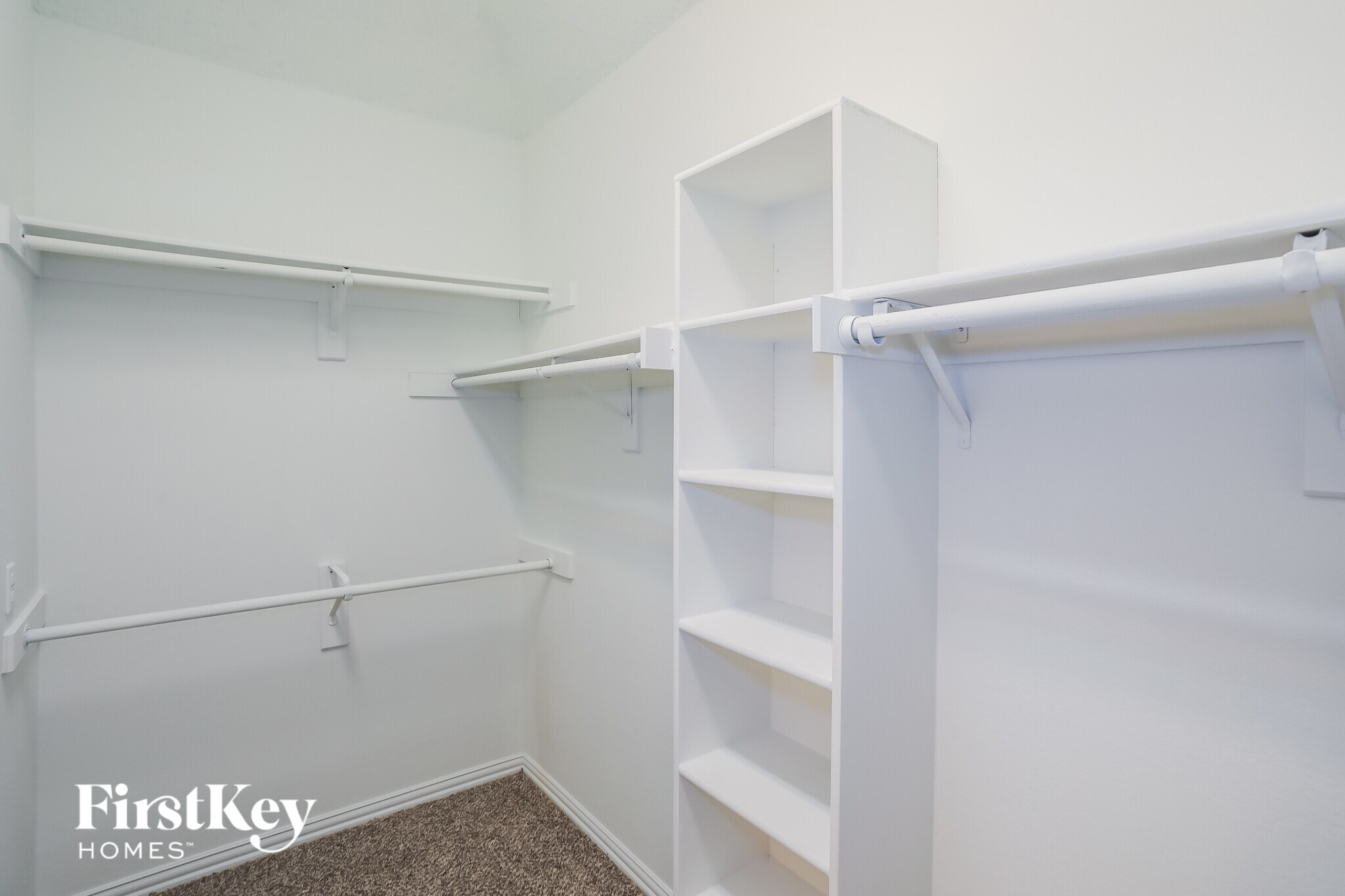 Building Photo - 311 Riverwalk Ln