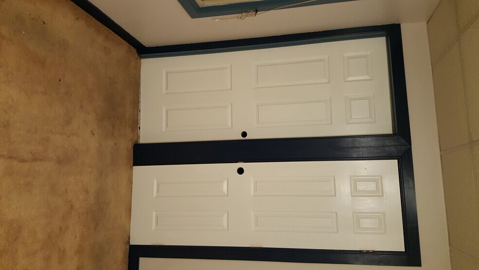 Building Photo - 430 New St