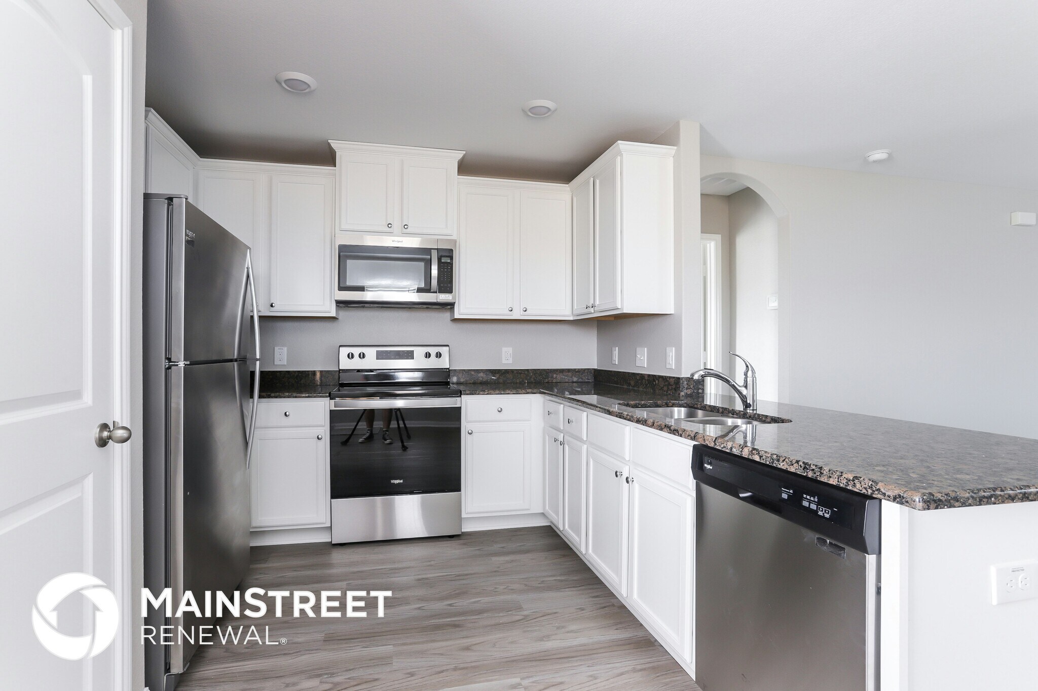 Building Photo - 25221 Dickens Dr