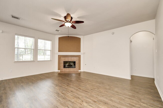 Building Photo - 2143 Westover Park Cir