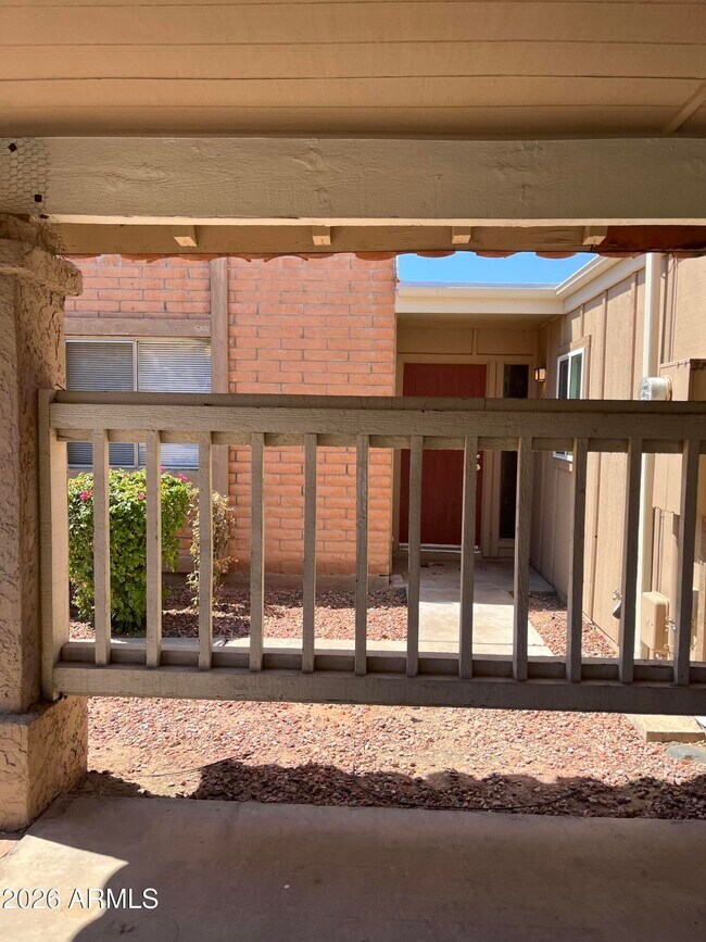 Building Photo - 507 E Colgate Dr