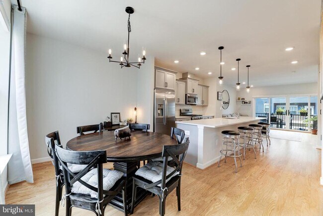 Building Photo - 4418 Fair Lakes Ct