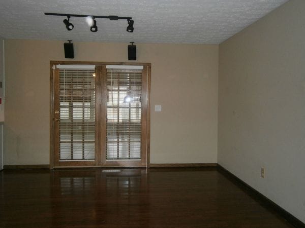 Building Photo - WOW!!!...GORGEOUS RANCH / PARTIAL  BSMNT/ NOT IN A SUBDIVISION/ MCEACHERN HIGH SCHOOL
