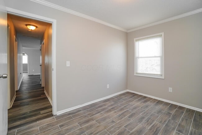 Building Photo - 899 Cherrydale Ave