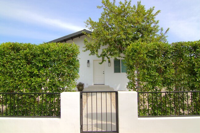 Building Photo - Harding Ave