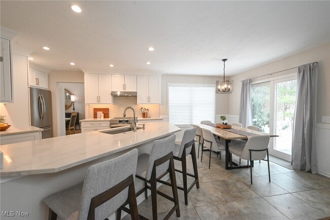 Building Photo - 1305 Fieldstone Ct