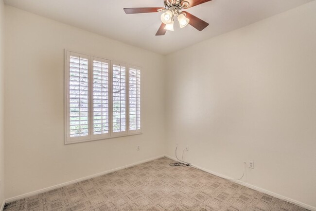 Building Photo - BEAUTIFUL SUMMERLIN CONDO OVERLOOKING THE ...