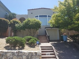 Building Photo - 547 Santa Clara Ave
