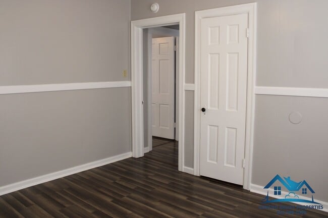 Building Photo - For Rent - 2 Bed/ 1 Bath Home in Santa Rita