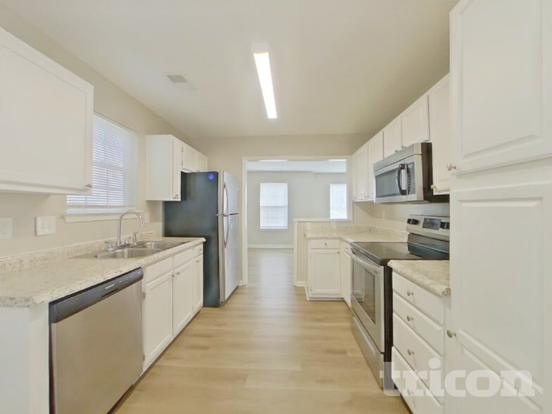 Building Photo - 262 Stonewood Dr