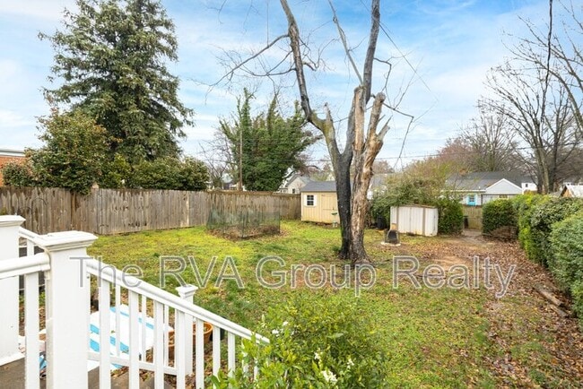 Building Photo - 1613 S Meadow St