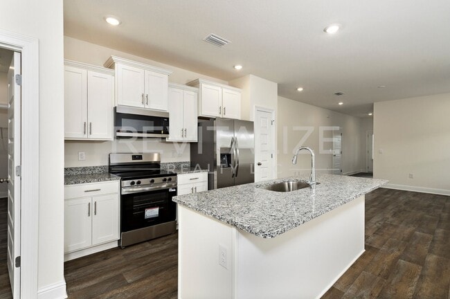 Building Photo - 13330 Shea Cir