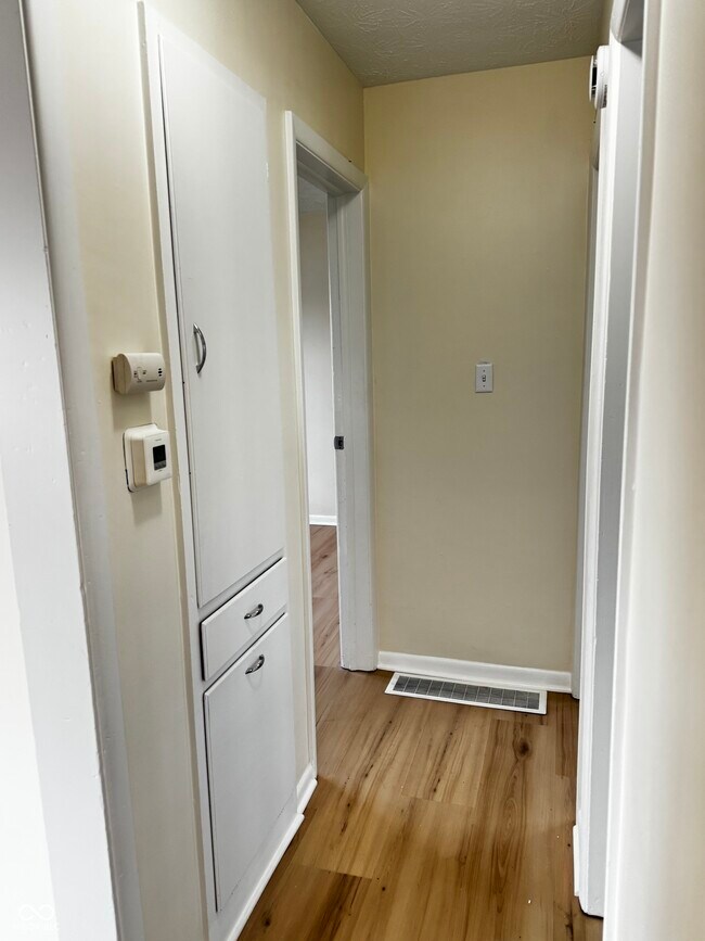 Building Photo - 4209 Shelby St