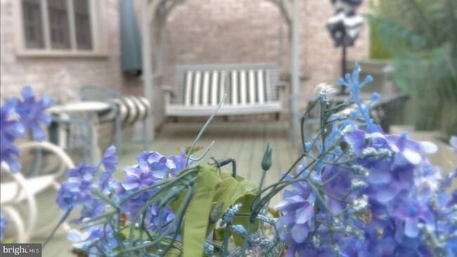 Building Photo - 1289 Ballantrae Farm Dr