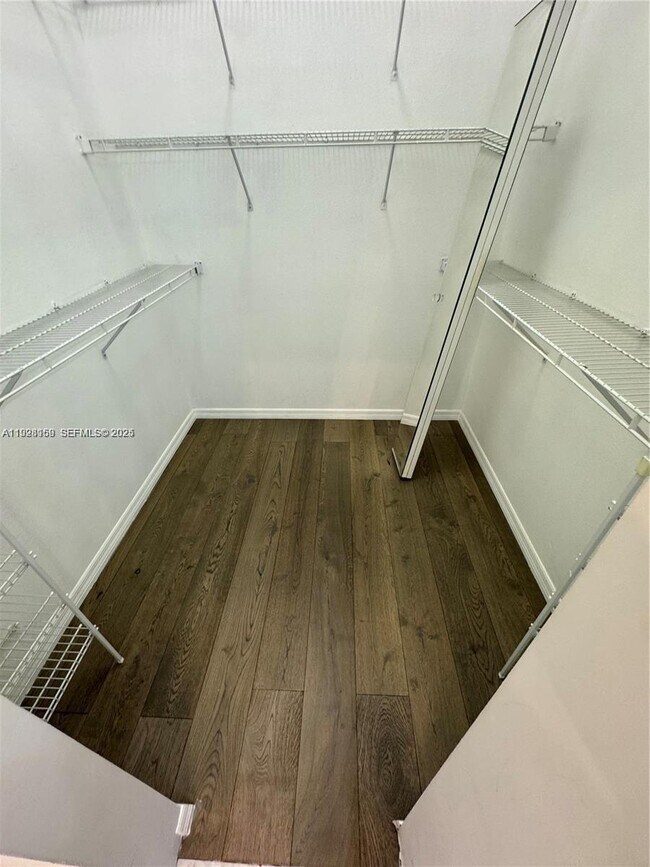 Building Photo - 8965 SW 59th Ct