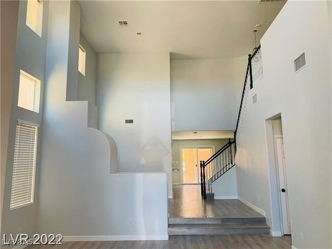 Building Photo - 4725 Sequoia Park Ave