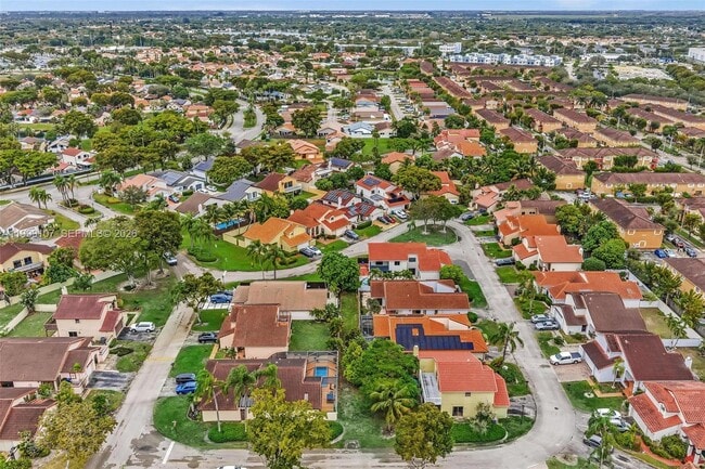 Building Photo - 17532 NW 61st Ct N